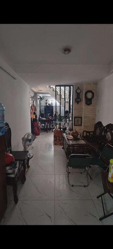 Hiếm có nhà căn góc Ngay Trung tâm quận 7