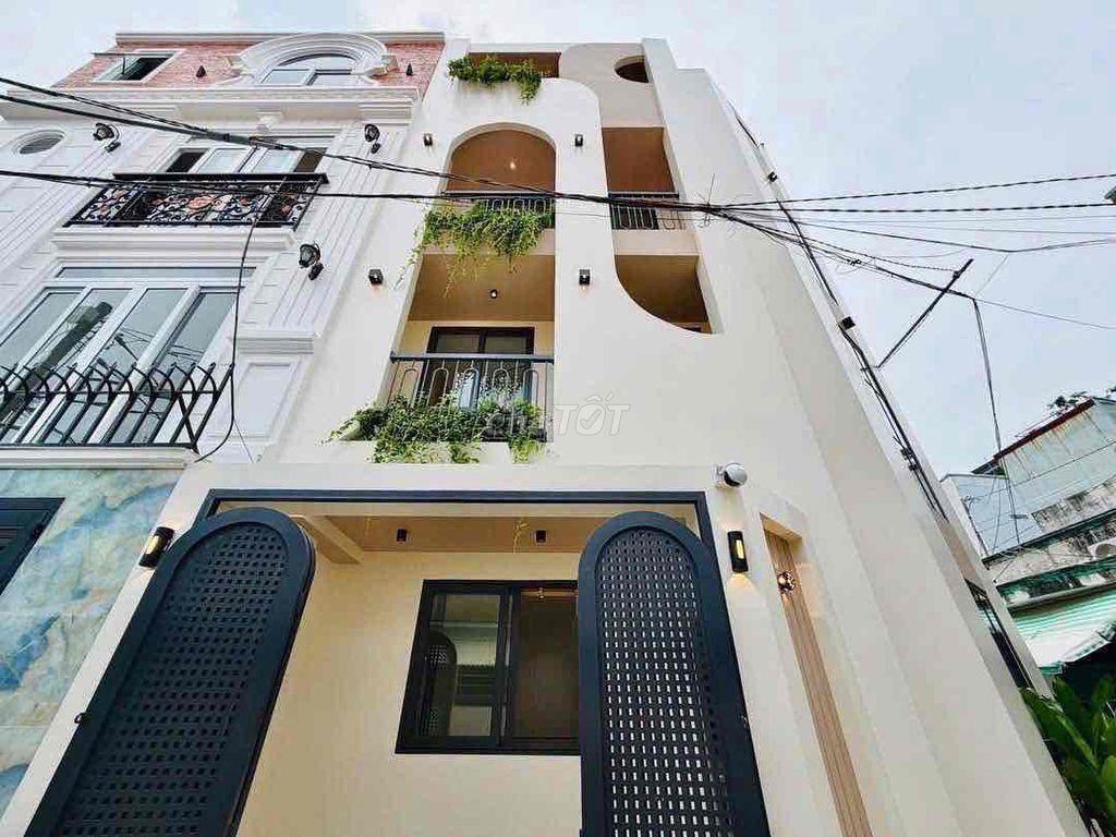 Nhà xây mới siêu đẹp gần trường Nguyễn Du