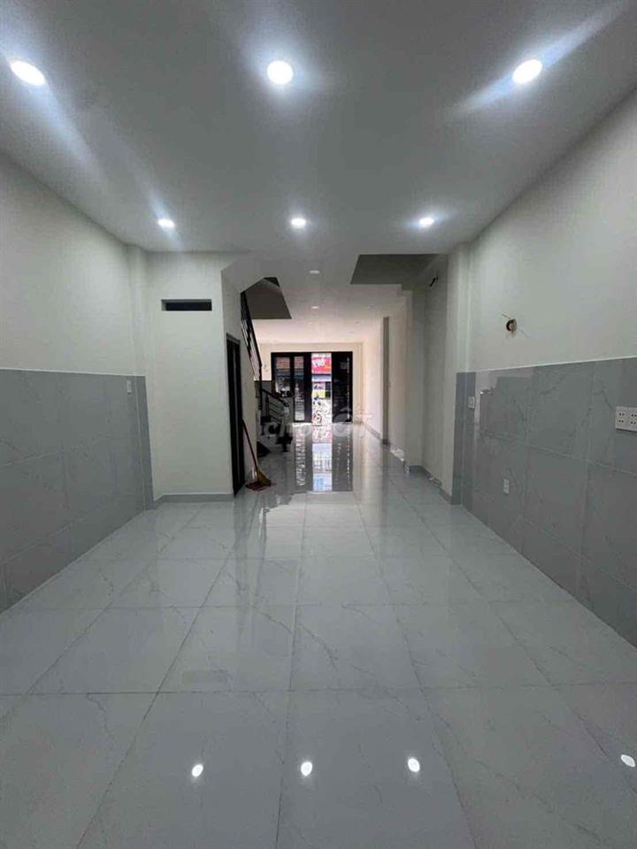 Cho Thuê Nhà Mặt Tiền Đường Lê Quang Định Phường Hạnh Thông Q. gò Vấp