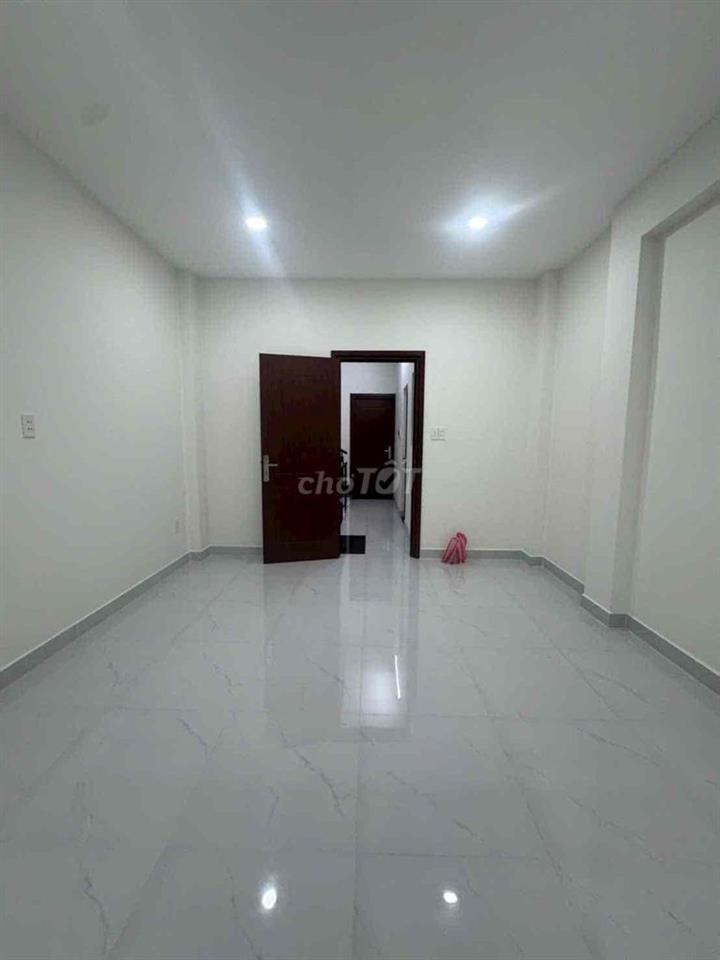 Cho Thuê Nhà Mặt Tiền Đường Lê Quang Định Phường Hạnh Thông Q. gò Vấp