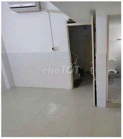 cho thuê phòng trung tâm quận Phú Nhuân 17m2 giá 3,5 triệu