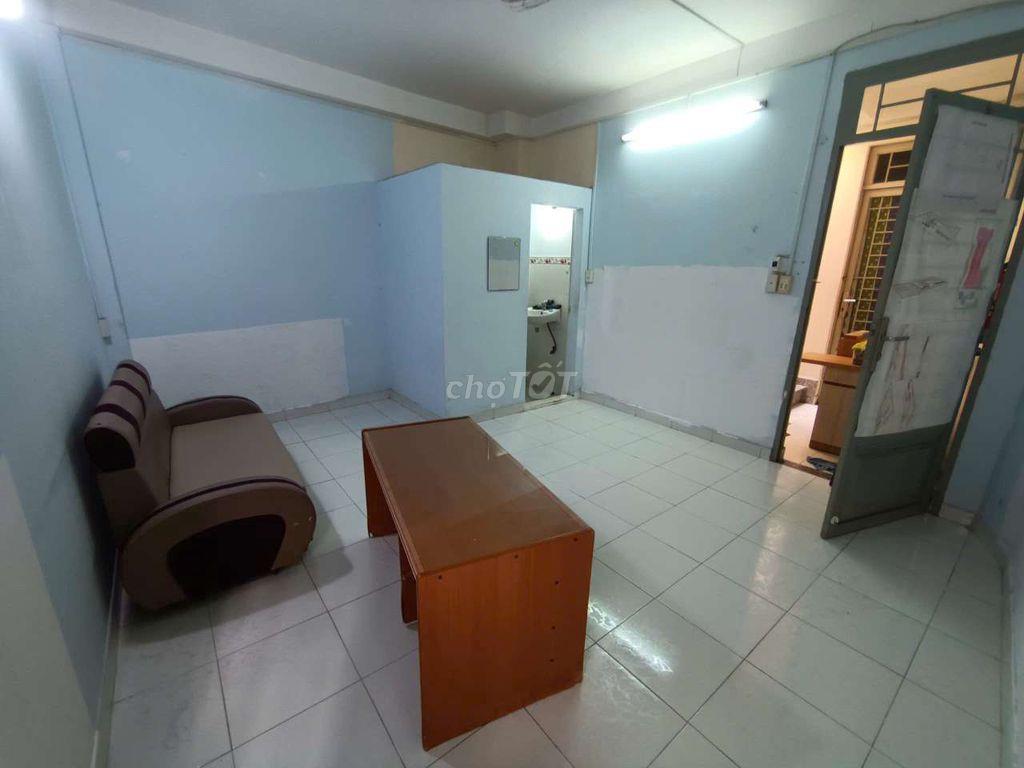 Phòng trọ 20m2 - Quận 3