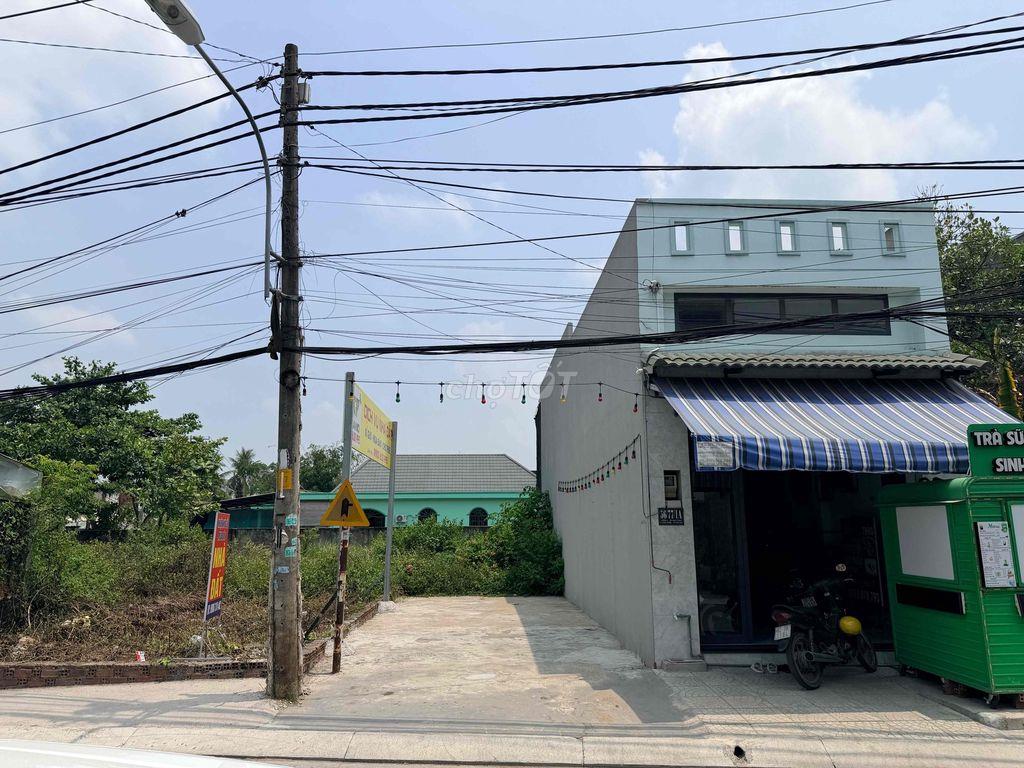 Tôi cần bán đất mặt đường số 8 gần chợ Long Phước, Hồ Chí Minh.