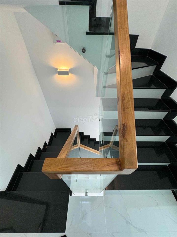 cần tiền bán nhanh căn nhà riêng tại phường Long Phước, Quận 9, HCM