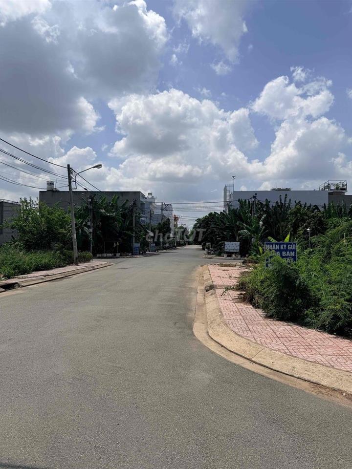 cần tiền bán nhanh căn nhà riêng tại phường Long Phước, Quận 9, HCM