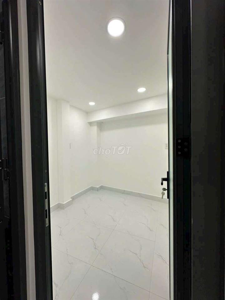  3,2m x 7m
1 trệt 1 lầu
2PN 2WC

Hướng: Nam
thông ra đường 29,