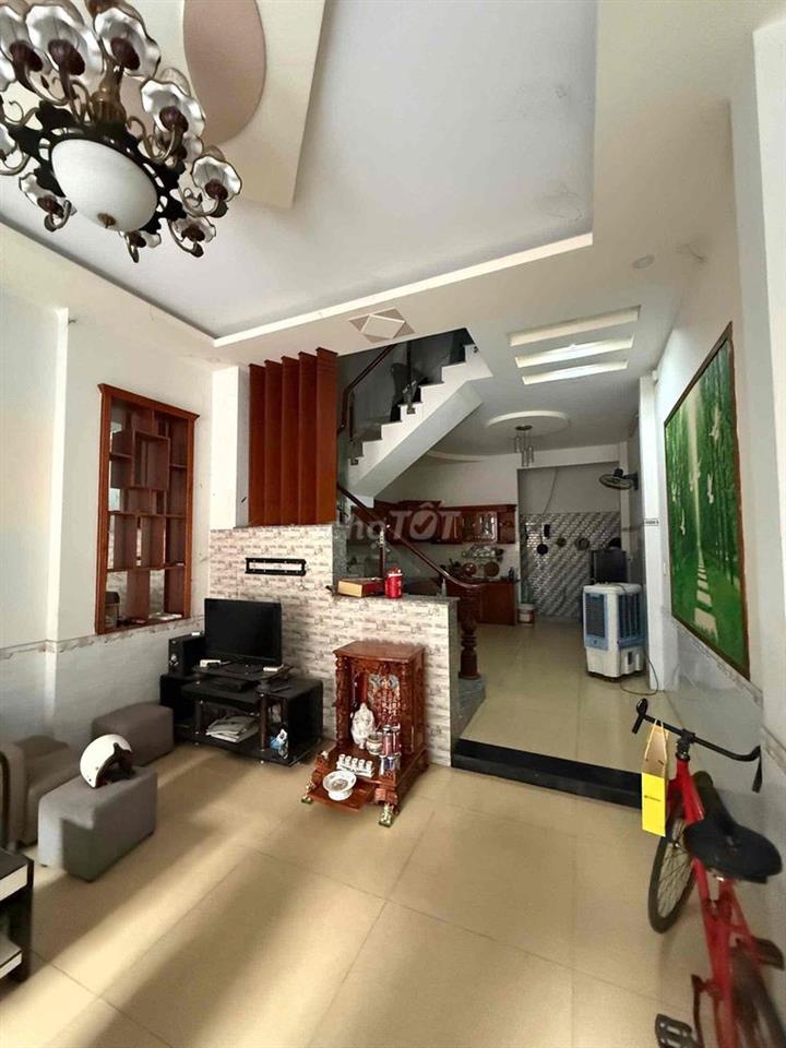 cần bán nhà