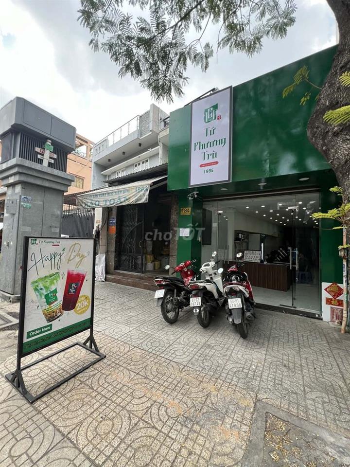 Sang quán trà sữa đầy đủ thiết bị giá 79 triệu