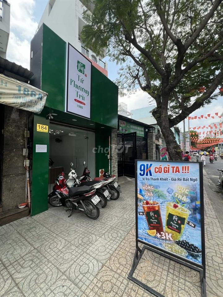 Sang quán trà sữa đầy đủ thiết bị giá 79 triệu