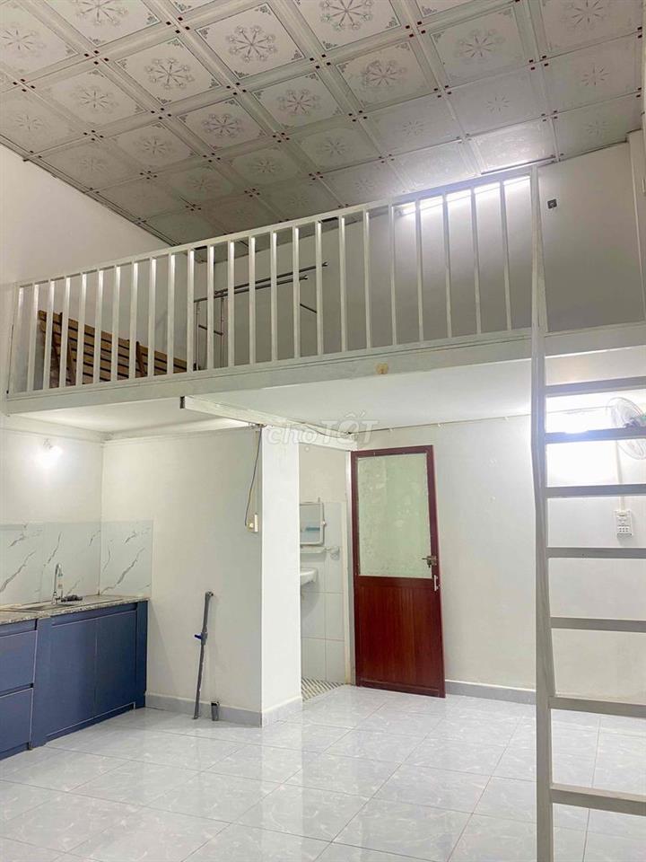 Chính chủ  có 1 phòng *** hẻm 1041 trần xuân soạn cách cầu Him La