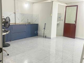 Chính chủ  có 1 phòng *** hẻm 1041 trần xuân soạn cách cầu Him La