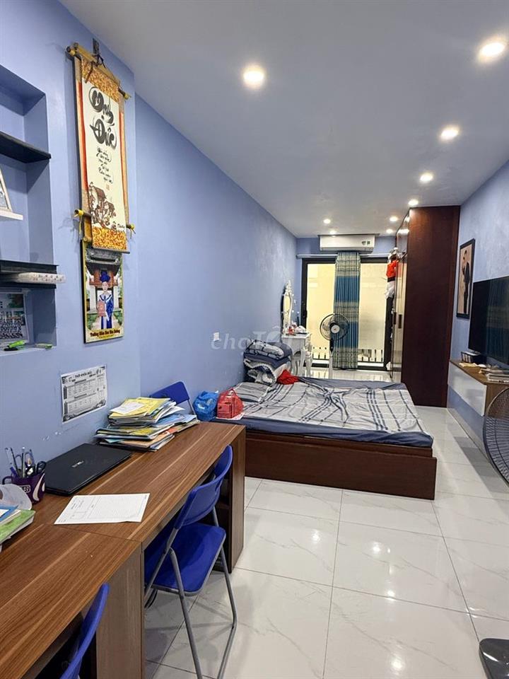 Siêu phẩm Tôn Đức Thắng – 2 thoáng – 4 tầng – 4 ngủ – Giá 7,45 tỷ
