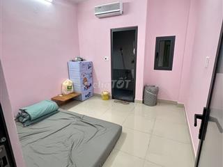 5,6 TỶ – NHÀ 3 TẦNG 52M² – 4PN/5WC – HẺM Ô TÔ 5M – TA20 THỚI AN – SHR