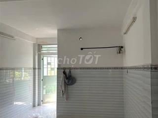Nhà riêng giá bình dân gần cầu Ông Lãnh quận 4