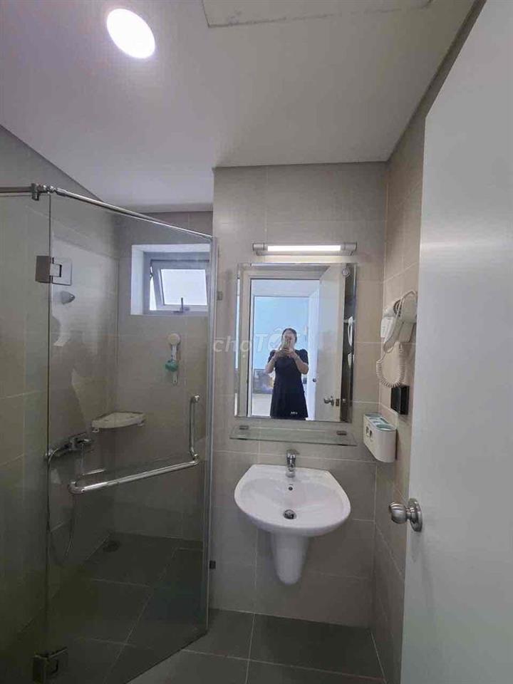 CHO THUÊ CĂN HỘ CHUNG CƯ LUXGARDEN 2PN 2WC, FULL NỘI THẤT