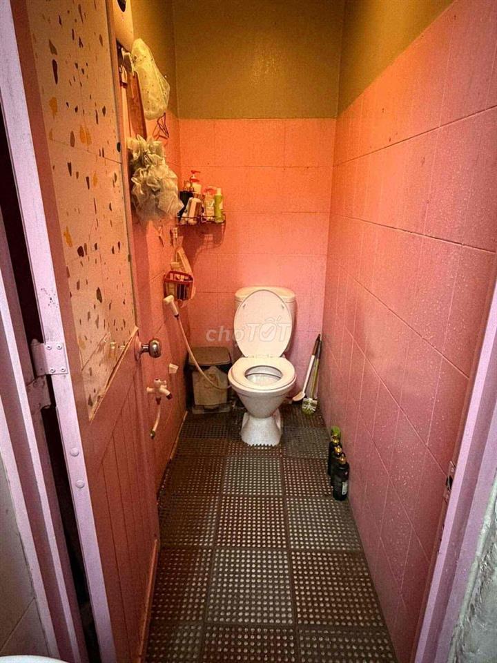 Cho Thuê Mặt Bằng Mặt Tiền Có Sẵn Phòng Ngủ, WC Riêng