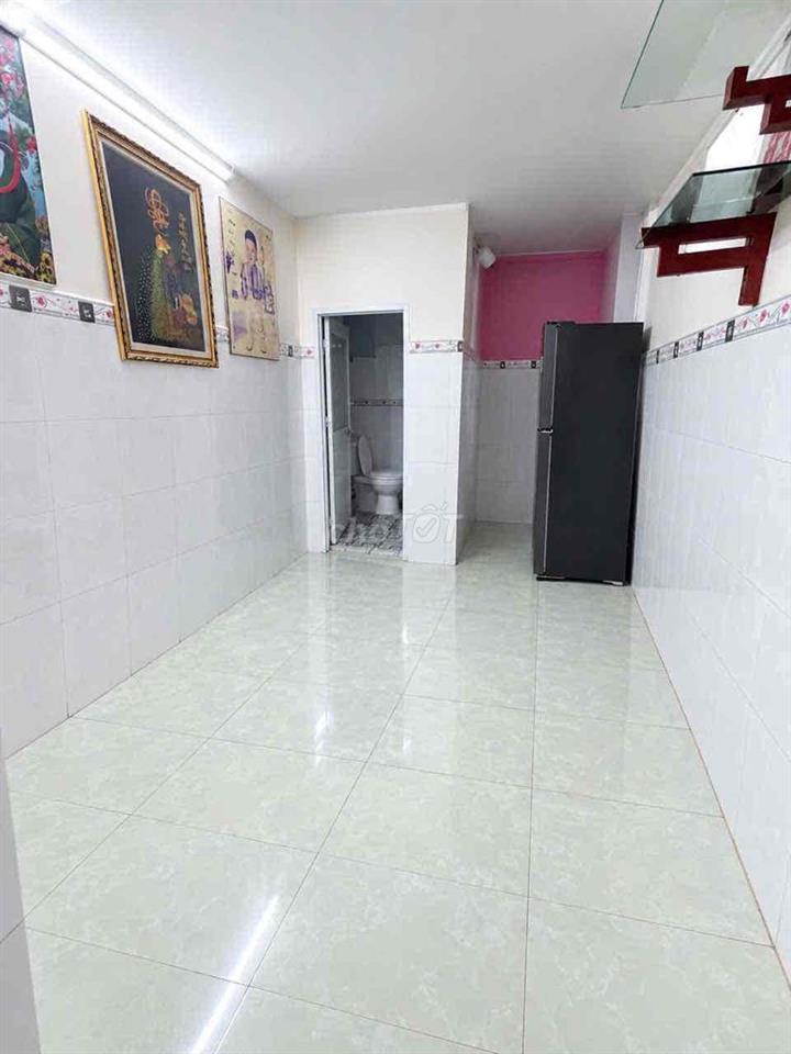 Bán nhà nhỏ