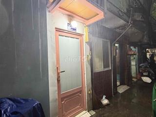 Bán nhà nhỏ