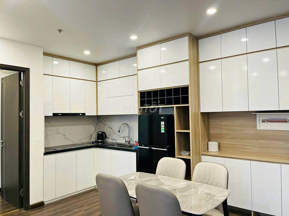 Cho thuê C/c Oriental Plaza, 685 Âu Cơ - 2PN, Full NT giá thuê 14tr/th