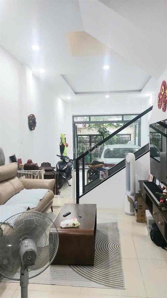 Bán nhà hẻm xe tránh nhau hơi gò cát phú hữu, chính chủ không qua mg