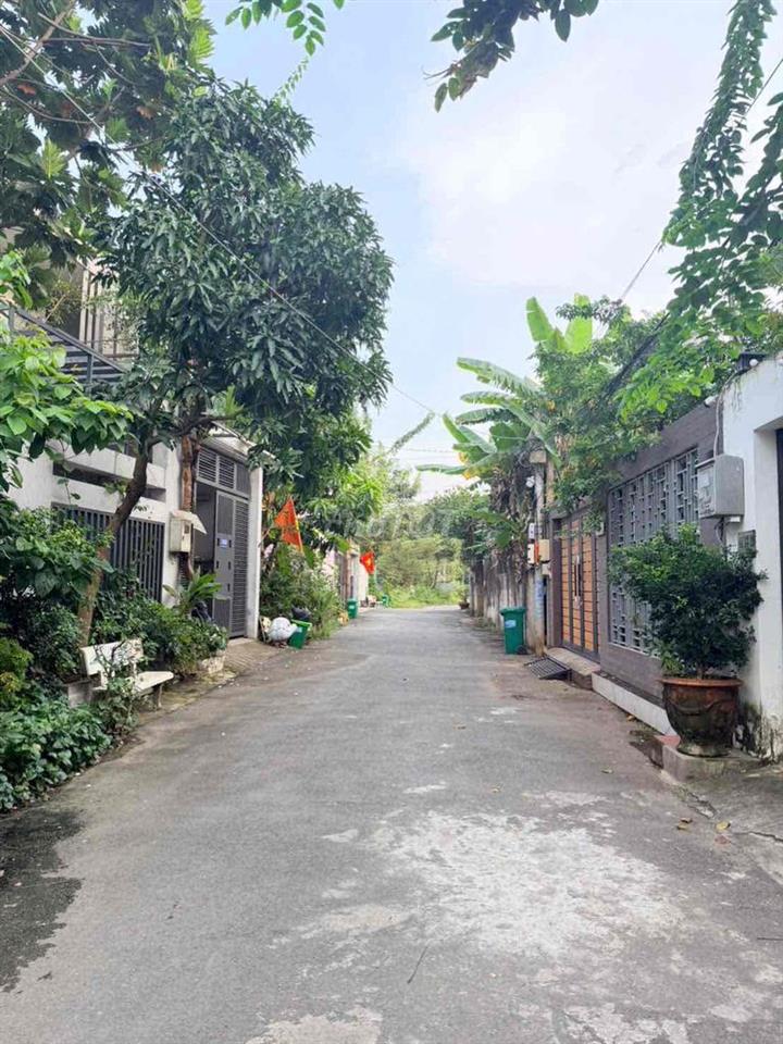 Bán nhà hẻm xe tránh nhau hơi gò cát phú hữu, chính chủ không qua mg