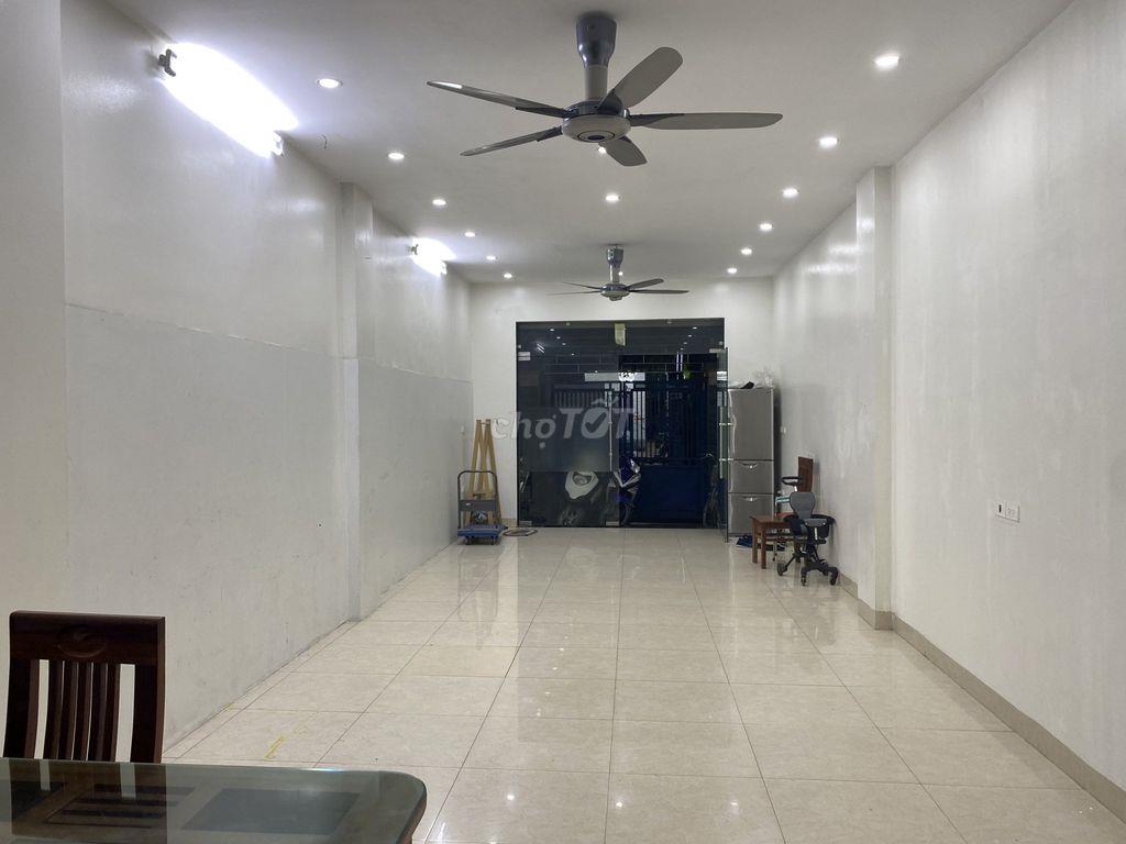 Cho thuê tầng 1 khu nhà thấp tầng KĐT gelexia - 885 tam trinh