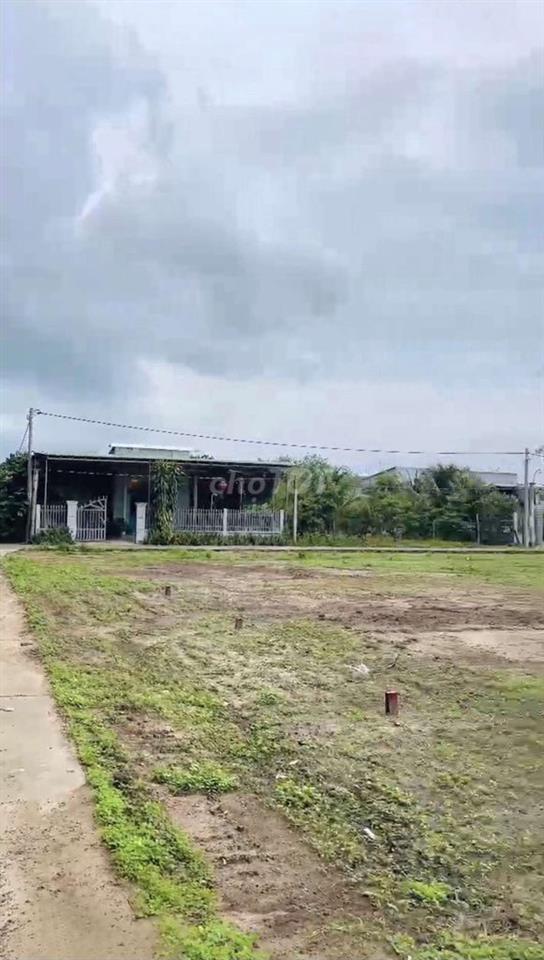 Bán đất vườn tăng nhà 1000m2 giá 490 triệu