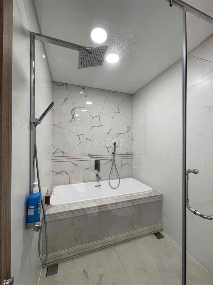 GIÁ TỐT - cho thuê căn hộ 2 PN + 1  Sunwah Pearl, diện tích lớn