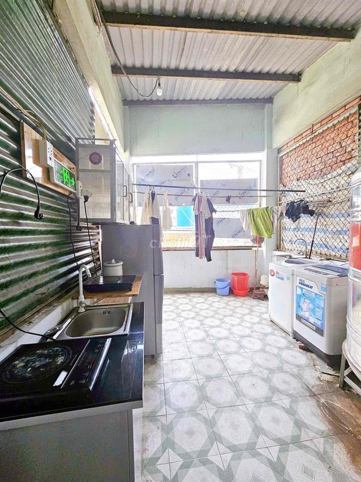phòng nhỏ dành cho Nữ ngay ĐH Bách Khoa