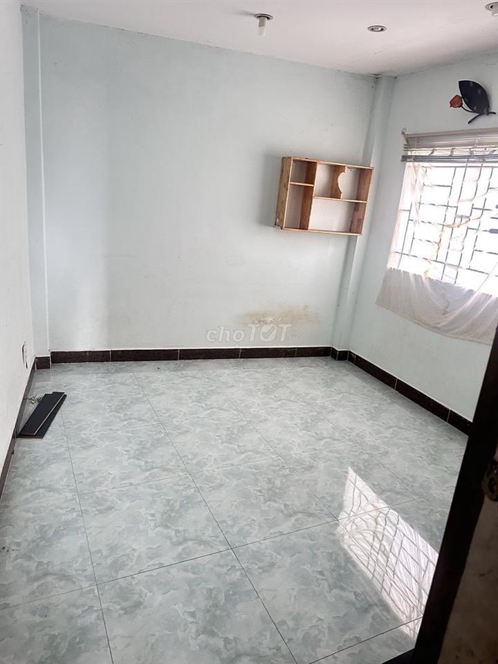 Mình còn 2 phòng cần cho thuê Quận 3