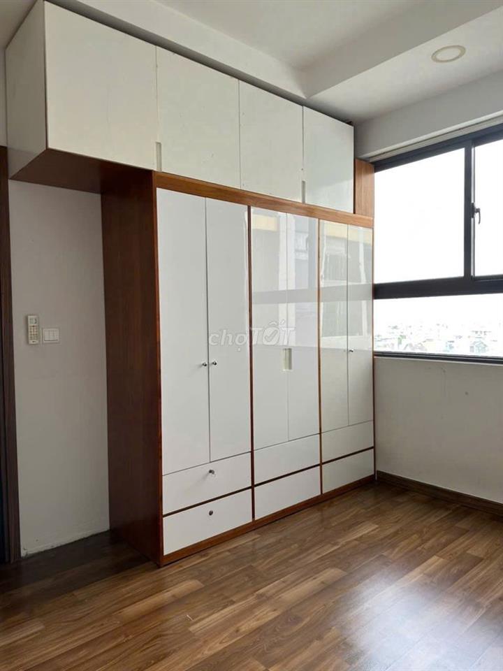 Chung cư Pegasuite, tầng thấp view đẹp nhất khu , nội thất cơ bản