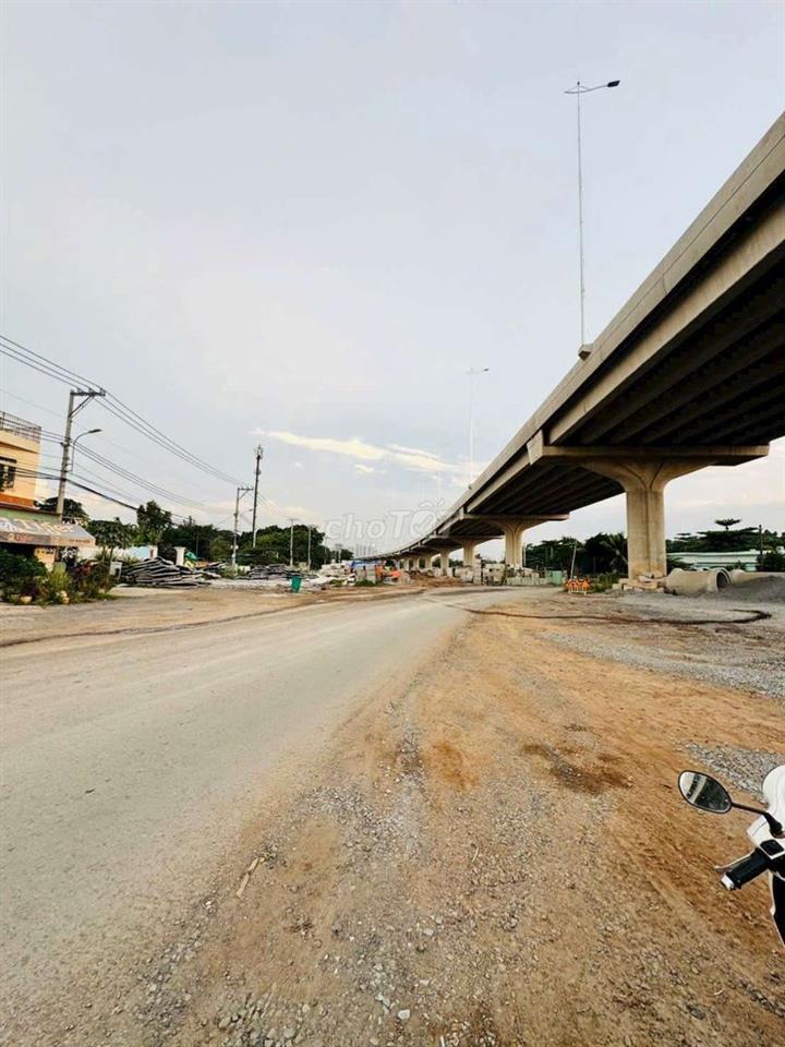 Cần bán gấp - Nhà đẹp - Vị trí thuận tiện, An ninh - Giá Tốt