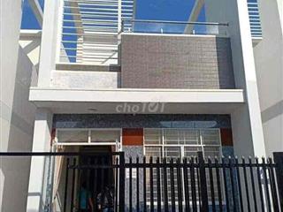 cần bán nhà gấp. nhà nằm ở khu dân cư Tân Phú Đông, phường Bến Tre