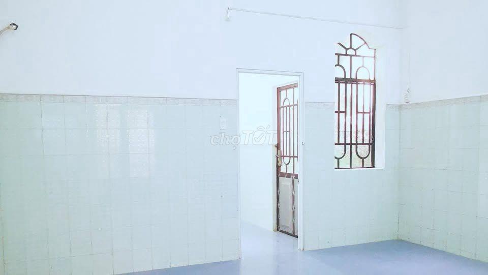 Bán nhà mặt tiền Tỉnh Lộ 10, ngay Chợ Bà Hom, Bình Tân