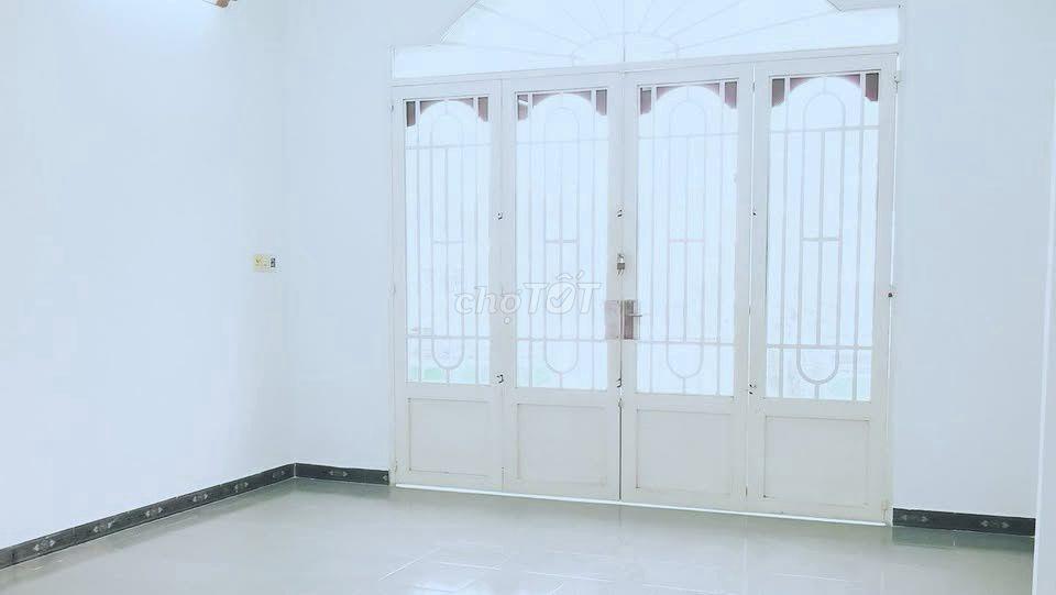 Bán nhà mặt tiền Tỉnh Lộ 10, ngay Chợ Bà Hom, Bình Tân