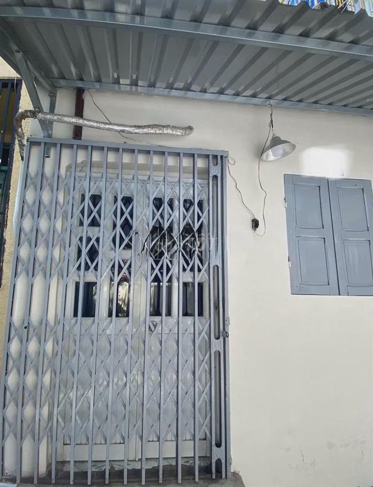 Cho thuê nhà nguyên căn giá rẻ 3x10m ,2pn1WC, Lạc Long Quân, p10, Q.TB