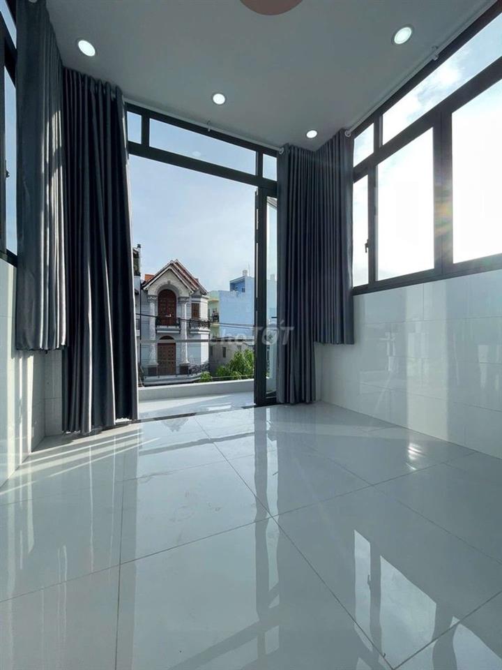 Bán nhà mặt tiền 51m2 3 tầng Quận 8 không quy hoạch dòng tiền tốt