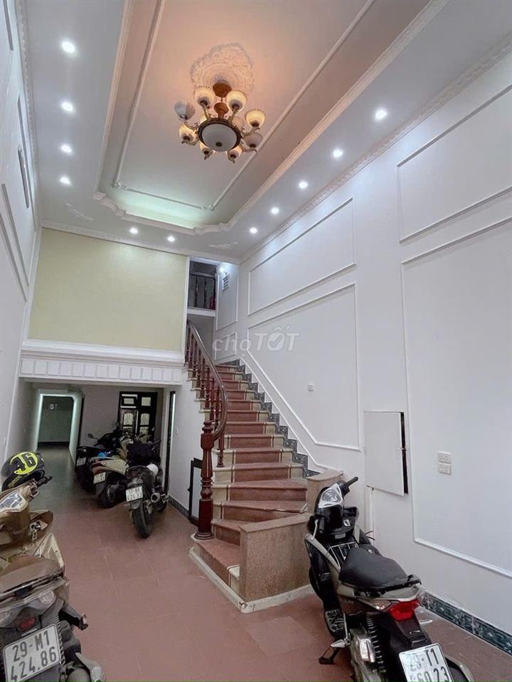 Cho thuê phòng full nội thất giá 2,7tr/th tại 118 Nguyễn Văn Cừ