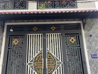 bán nhà phố kcn câu tràm
