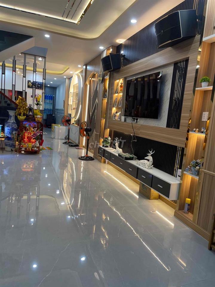 bán nhà phố kcn câu tràm