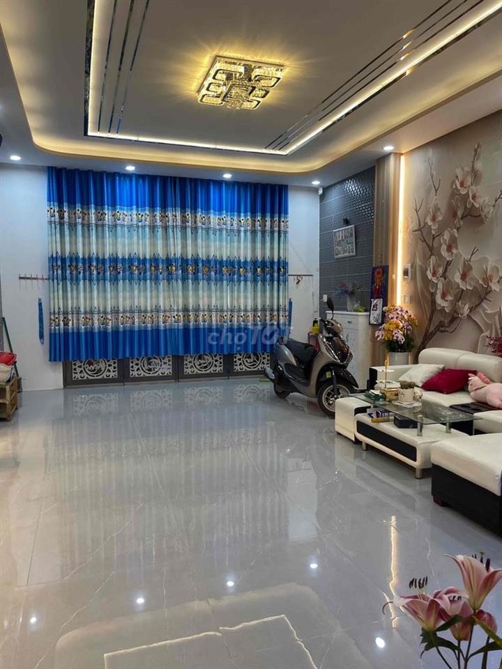 bán nhà phố kcn câu tràm