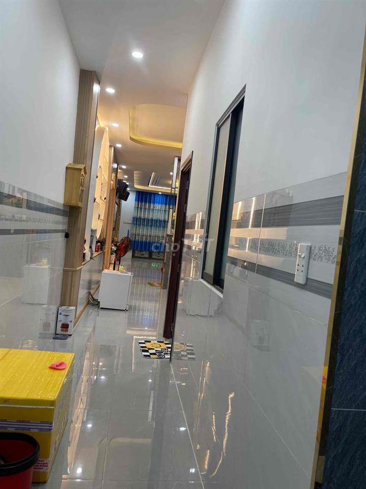 bán nhà phố kcn câu tràm