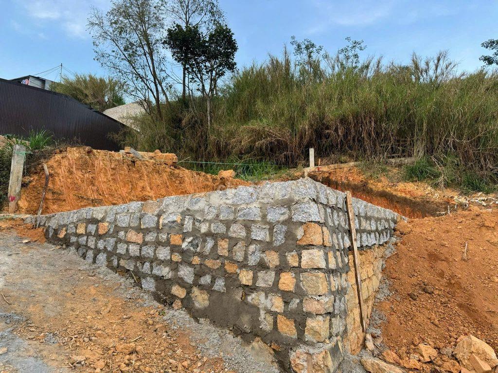 Bán lô đất (có thể lên thổ 100%)