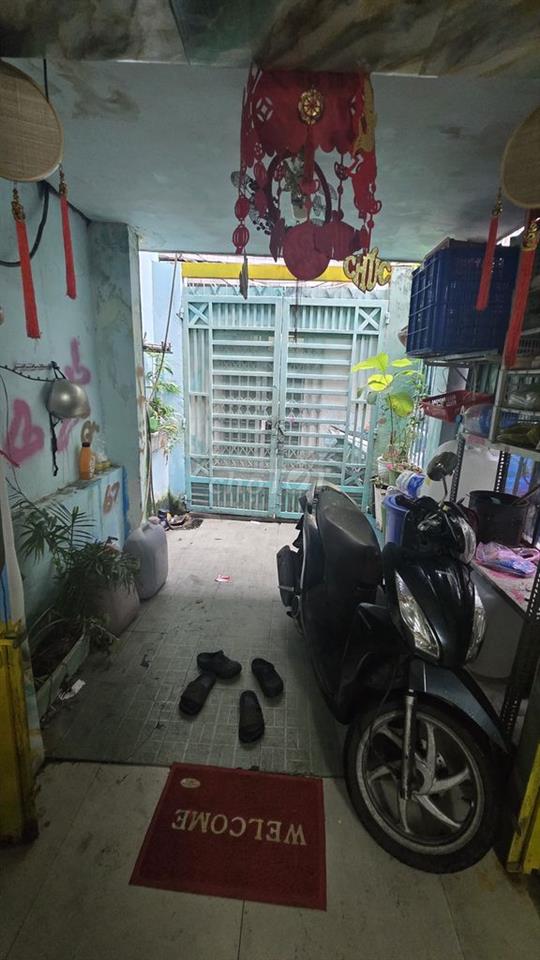Bán nhà 1 lầu 3pn hẻm đường Lê Văn Duyệt 