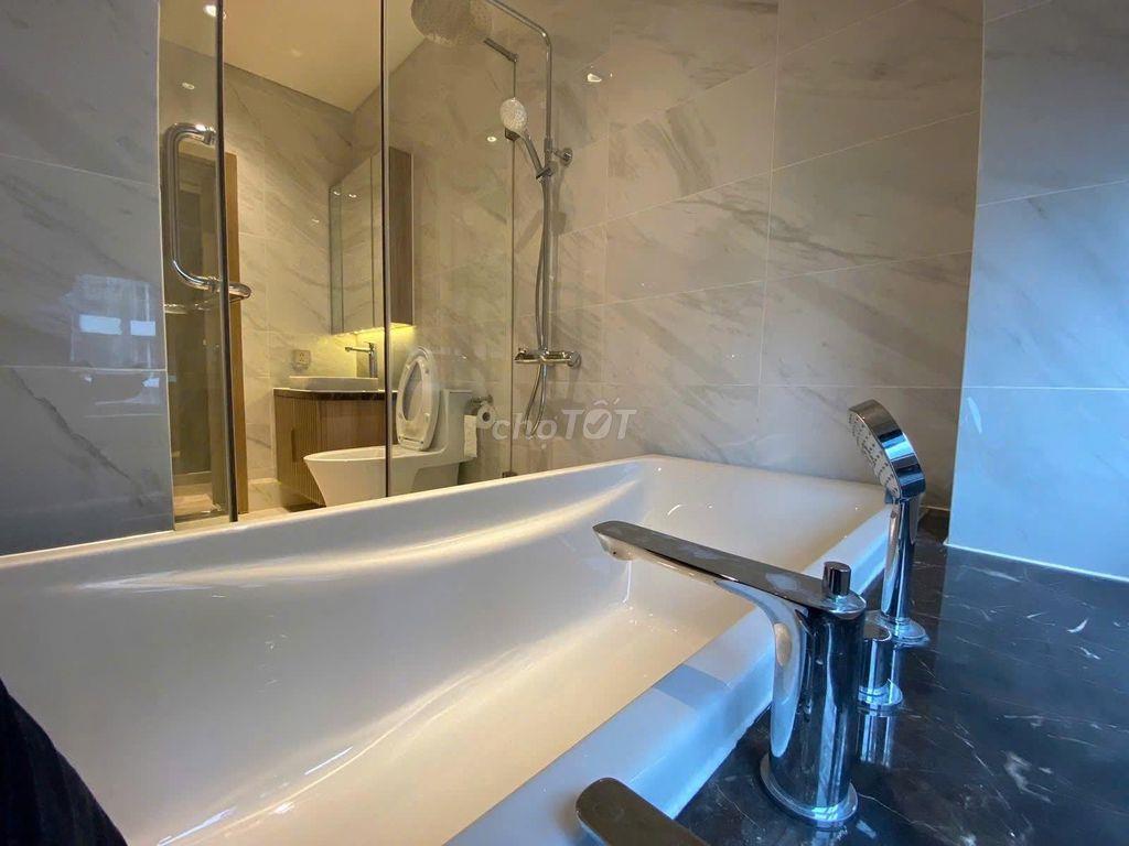 Penthouse Satra 205m2, 4PN, 3WC Nội Thất Cao Cấp Giá thuê 48,5tr/th.
