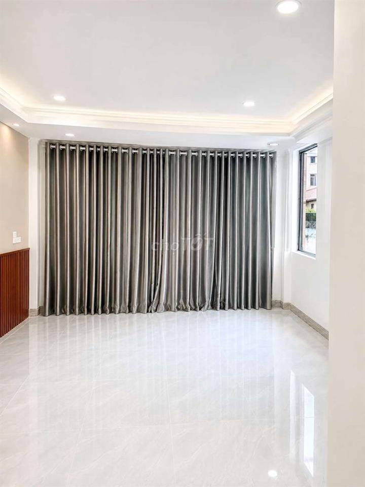 Chính chủ Bán nhà 3/2 - Nguyễn Tri Phương Q10, DT: 5x4m 3 Tầng mới  