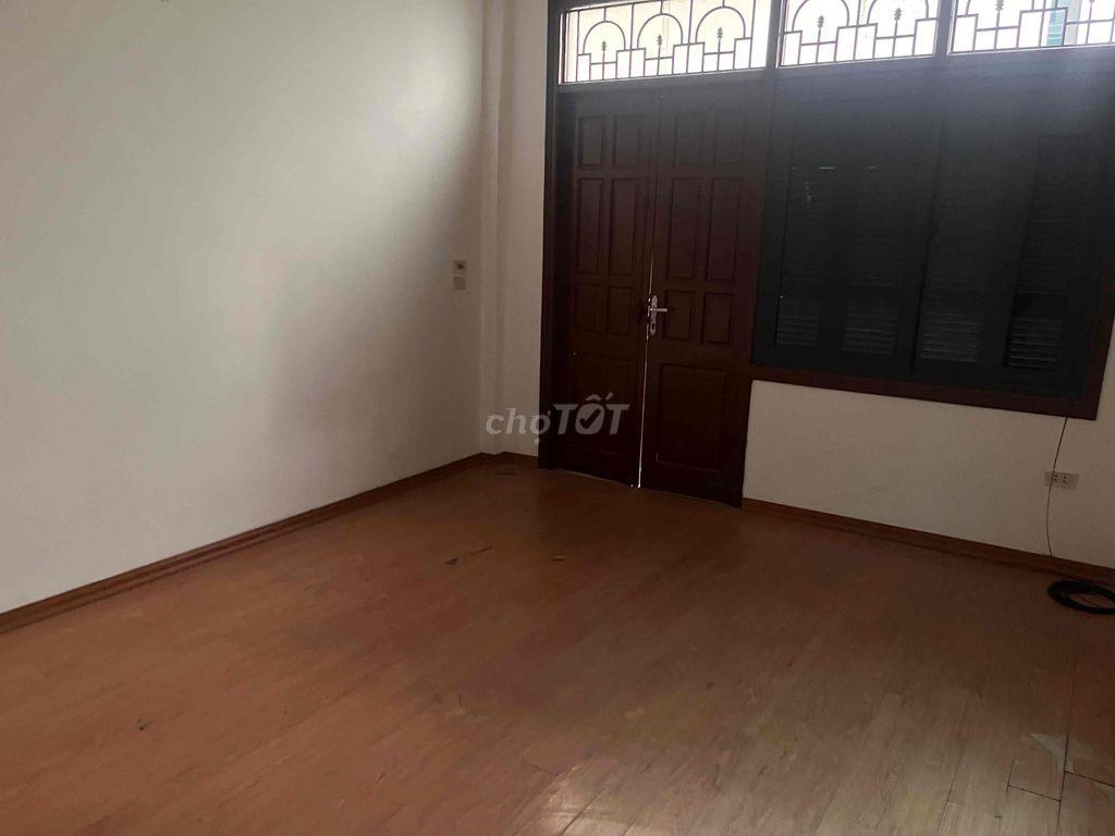 Nhà 2 tầng 1 xép tại ngõ 2 Đại Từ Hoàng Mai