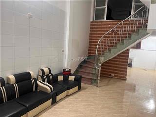 Nhà 2 tầng 1 xép tại ngõ 2 Đại Từ Hoàng Mai