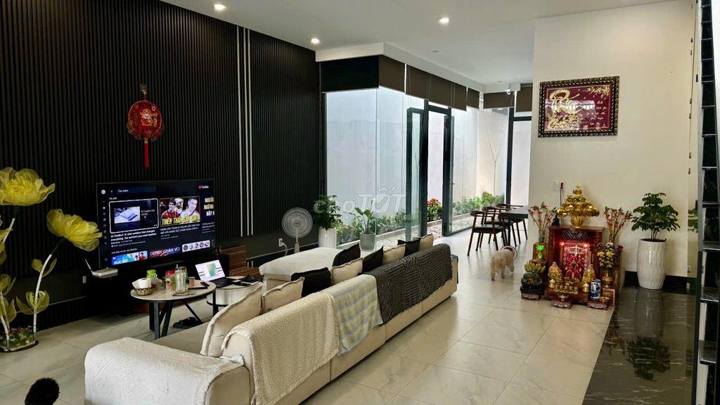 BÁN NHÀ KHU VỰC CHÙA TOÀ THÁNH