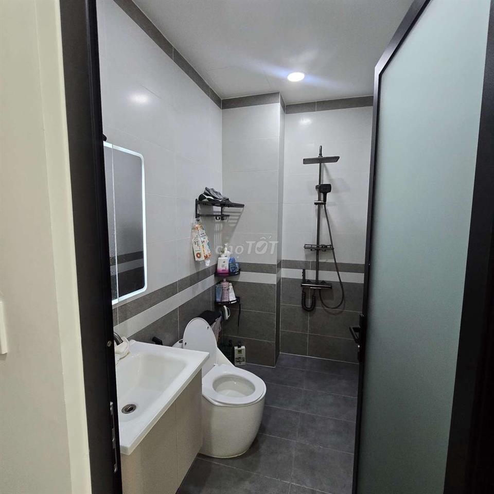 Bán nhà 9 chủ cách mặt tiền Nguyễn Thị Tú 100m